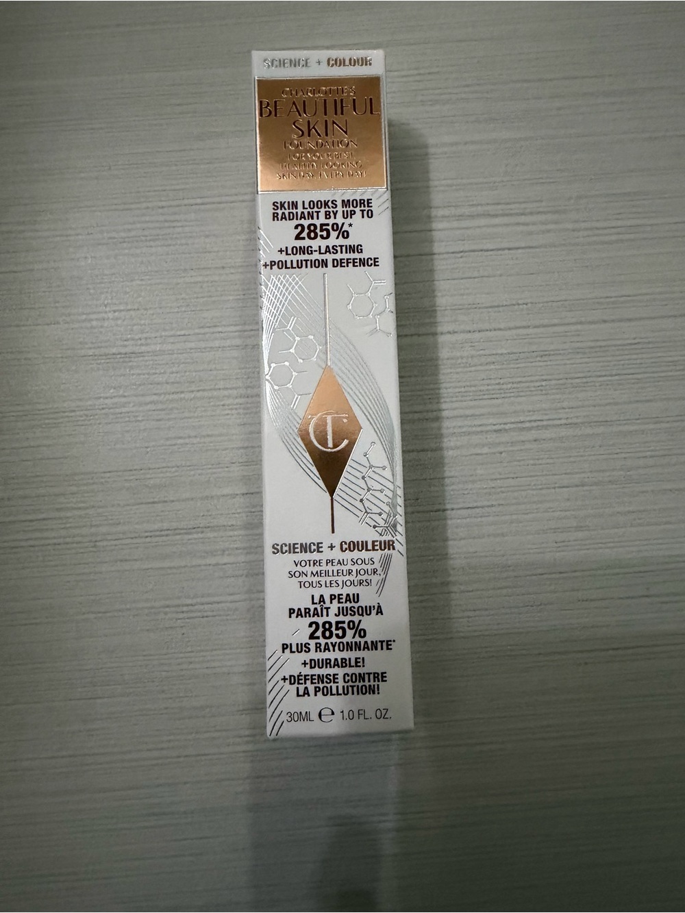 Charlotte Tilbury Beautiful Skin Foundation - Radiant Beige
